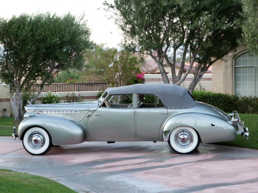  Packard 180 Super Eight Convertible Sedan by Darrin 1940 года  (фото 8 из 10)